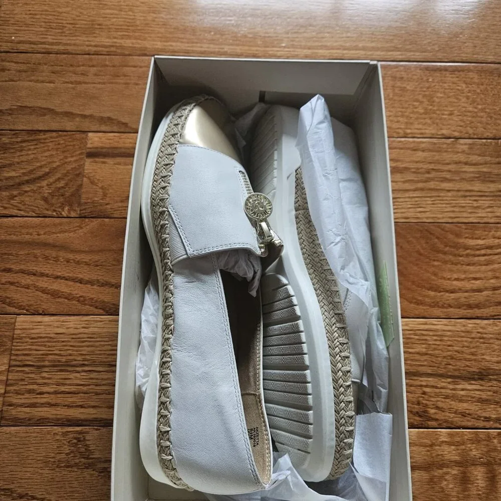 Anne Klein Women’s Akzetta White Sneaker Size 8.5M - Picture 2 of 7